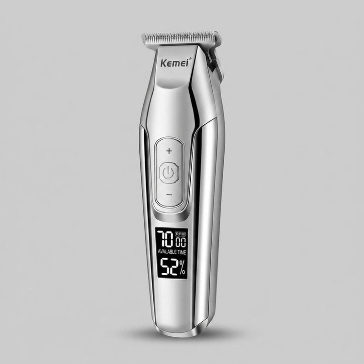 ماشین اصلاح موی سر و صورت کیمی مدل KM-5027 Professional با تیغه تیتانیوم پیشرفته، باتری لیتیوم یون 1400 میلیآمپر، شارژ تایپسی، طراحی ارگونومیک و قابلیت استفاده خشک و مرطوب