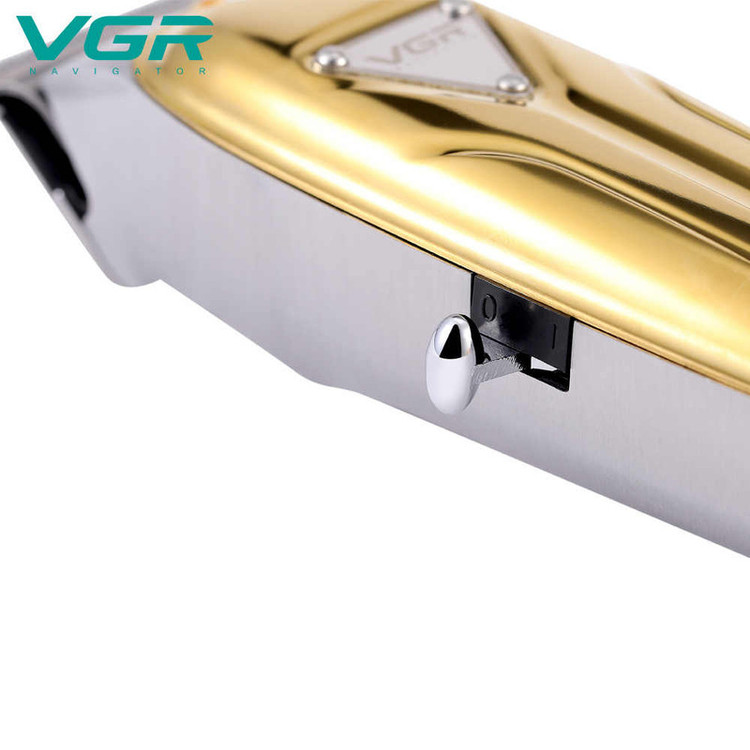 ماشین اصلاح مو صورت و سر وی جی آر مدل V-062 با باتری 1400mAh، شارژ سریع، 2 ساعت استفاده بیسیم، شانه متحرک در 4 اندازه، نمایشگر دیجیتال و قابلیت استفاده خشک و مرطوب