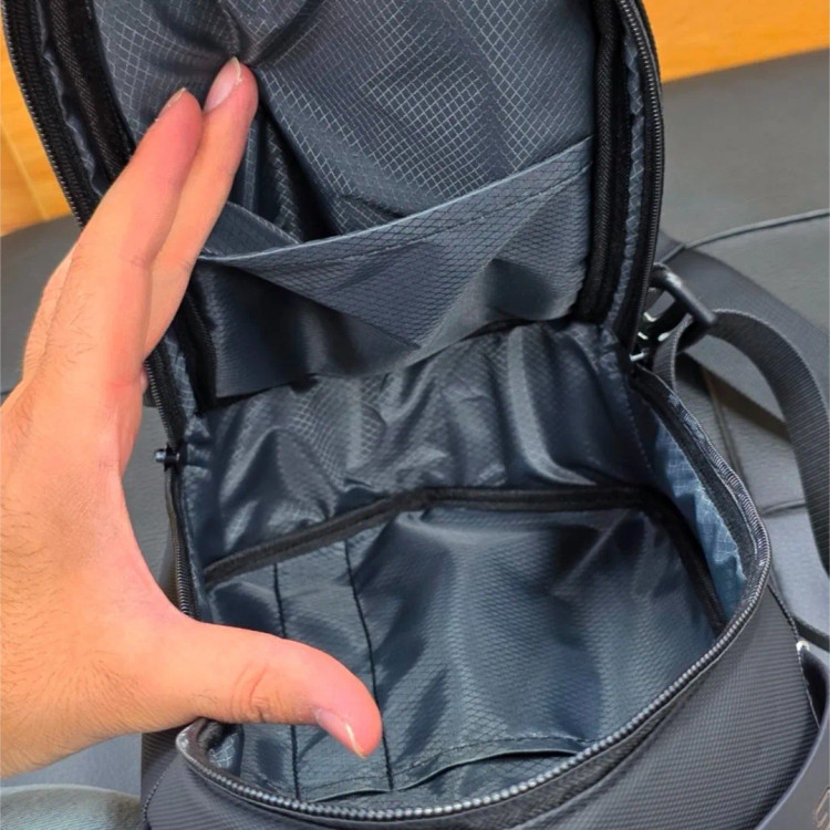 بادی بگ هاردکیس مدل بنج 7213 پارچه اسکین ضد آب مشکی